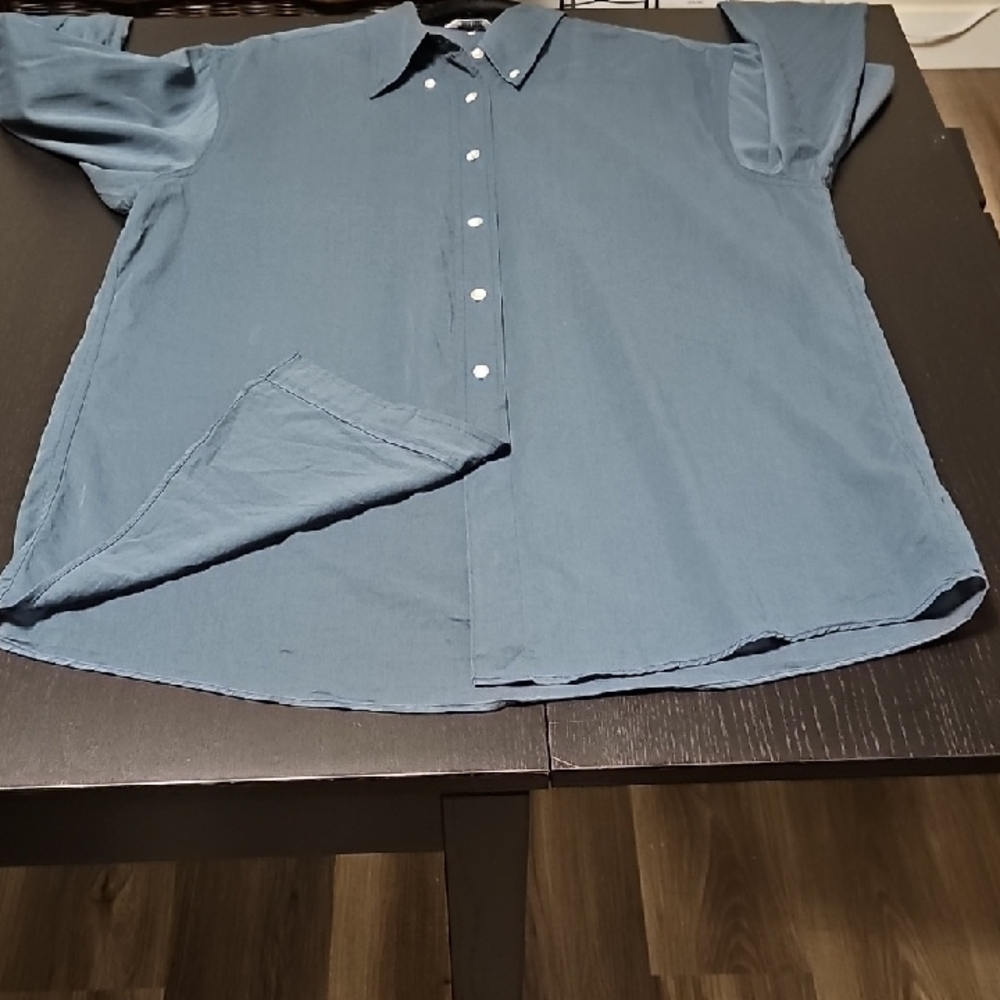 UNIQLO Slate Button Down Shirt - Picture 5 of 7
